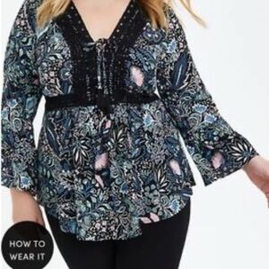 Torrid sz 00 M/L floral babydoll shirt 997